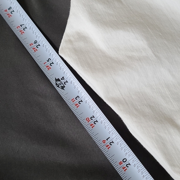 Loft midrise white jeans w/frayed ankles - Picture 10 of 13